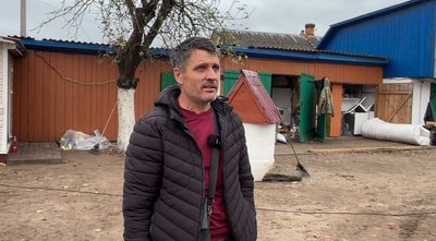 «Мене винесло з двома дверима»: що розповіли про наслідки ворожої атаки жителі села на Рівненщині «Мене винесло з двома дверима»: що розповіли про наслідки ворожої атаки жителі села на Рівненщині