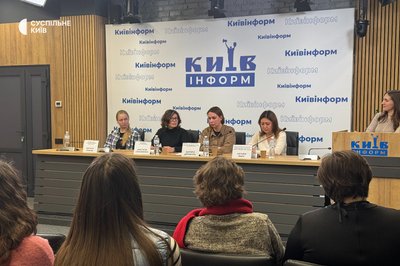 Будуть голосом військовослужбовиць та полонених: у Києві відбудеться Марш за права жінок