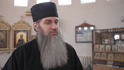 Перед Великоднем працівники ДСНС провели у чернігівських храмах перевірку протипожежної безпеки Перед Великоднем працівники ДСНС провели у чернігівських храмах перевірку протипожежної безпеки