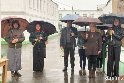 На Одещині відкрили меморіальну дошку на честь загиблого військового Олексія Мазілова