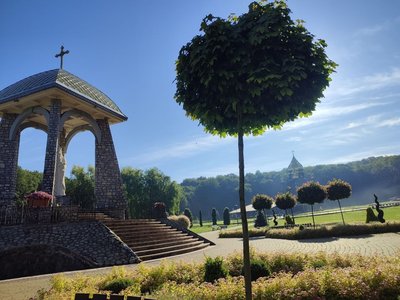 Погоня, монастир, церква, науковці, Франківщина Погоня, монастир, церква, науковці, Франківщина
