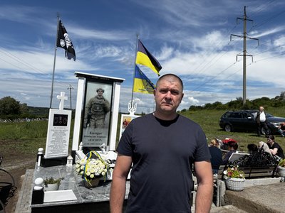 На Вінниччині відбувся автопробіг у пам'ять про полеглого Владислава Каспрука На Вінниччині відбувся автопробіг у пам'ять про полеглого Владислава Каспрука