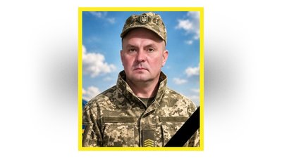 На Чернігівщині попрощались з двома захисниками України: Олексієм Тетерею та Олександром Дуденком На Чернігівщині попрощались з двома захисниками України: Олексієм Тетерею та Олександром Дуденком