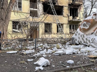 "Перше, що кричала: "Мамо, ти жива?". Атака по будинку у середмісті Дніпра: що розповіли очевидці "Перше, що кричала: "Мамо, ти жива?". Атака по будинку у середмісті Дніпра: що розповіли очевидці
