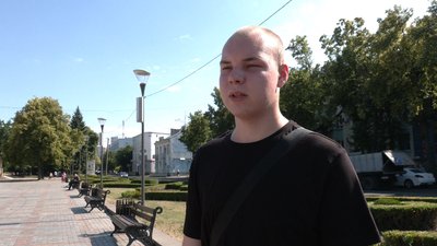 Без тата лишились четверо дітей: із військовослужбовцем Володимиром Цимбалюком попрощались у Рівному Без тата лишились четверо дітей: із військовослужбовцем Володимиром Цимбалюком попрощались у Рівному