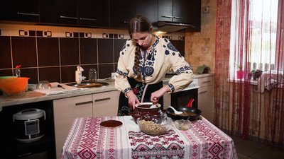 "Кулінарний спадок": як на Рівненщині готують квасолю з реберцями за давнім рецептом "Кулінарний спадок": як на Рівненщині готують квасолю з реберцями за давнім рецептом