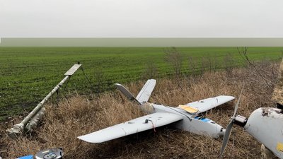 Безпілотний літак 2 батальйону "Щедрик" 411 полку "Яструби" Донецька область Безпілотний літак 2 батальйону "Щедрик" 411 полку "Яструби" Донецька область