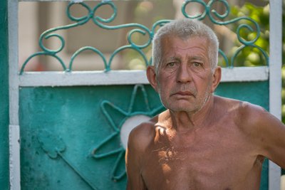 "Прилетів "шахед" в хату, то фермери гасили". Історії жителів прифронтового Райполя на Дніпропетровщині "Прилетів "шахед" в хату, то фермери гасили". Історії жителів прифронтового Райполя на Дніпропетровщині