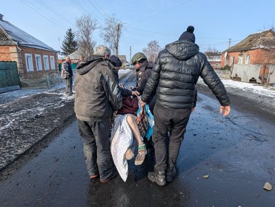 Російська армія вдарила авіабомбою по Золочеву на Харківщині, 21 лютого 2025 року Російська армія вдарила авіабомбою по Золочеву на Харківщині, 21 лютого 2025 року