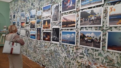 "Щасливі миті крізь об’єктив": у Кропивницькому відкрили виставку світлин про Маріуполь "Щасливі миті крізь об’єктив": у Кропивницькому відкрили виставку світлин про Маріуполь