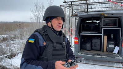 Олексій Мороз технік зв'язку пожежно-рятувального загону Олексій Мороз технік зв'язку пожежно-рятувального загону