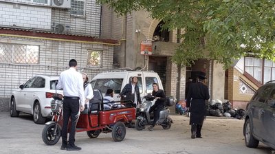 Блокпости і відеокамери: до Умані почали з'їжджатися хасиди Блокпости і відеокамери: до Умані почали з'їжджатися хасиди