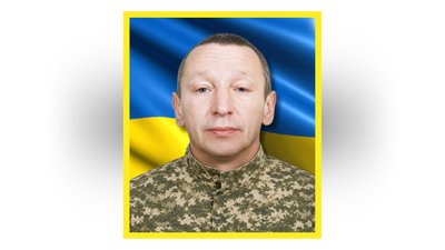 На Чернігівщині попрощалися з військовими Віктором Курікою, Максимом Моргуновим та Юрієм Доропієм На Чернігівщині попрощалися з військовими Віктором Курікою, Максимом Моргуновим та Юрієм Доропієм