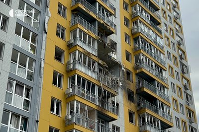 В Одесі внаслідок атаки РФ зруйнована квартира у багатоповерхівці: є травмовані В Одесі внаслідок атаки РФ зруйнована квартира у багатоповерхівці: є травмовані