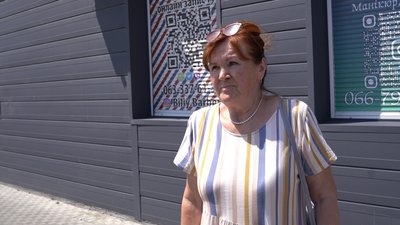 У Дніпрі біля банкомата знайшли закривавлений труп жінки: що відомо У Дніпрі біля банкомата знайшли закривавлений труп жінки: що відомо