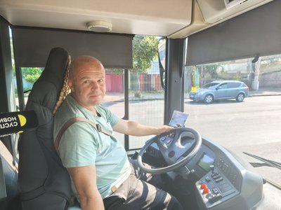 У Житомирі автобуси почали курсувати рідше: чому збільшили інтервал руху і коли його відновлять У Житомирі автобуси почали курсувати рідше: чому збільшили інтервал руху і коли його відновлять