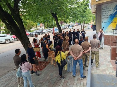 До 135-річчя Євгена Коновальця у Житомирі відкрили мурал на його честь До 135-річчя Євгена Коновальця у Житомирі відкрили мурал на його честь