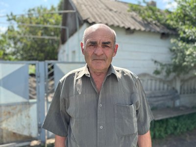 "Тут скоро не залишиться нічого": з прифронтової Гаврилівки на Дніпропетровщині евакуювали подружжя з літніми батьками "Тут скоро не залишиться нічого": з прифронтової Гаврилівки на Дніпропетровщині евакуювали подружжя з літніми батьками
