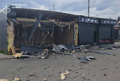 Наслідки удару по центру Богодухова Наслідки удару по центру Богодухова