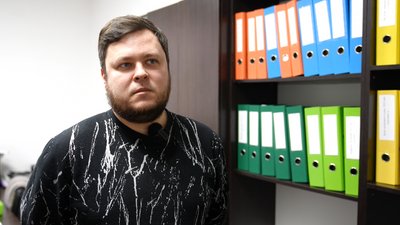 "Інколи дуже страшно, буває, що падає". центрі Дніпра руйнується надбудова на об’єкті культурної спадщини "Інколи дуже страшно, буває, що падає". центрі Дніпра руйнується надбудова на об’єкті культурної спадщини