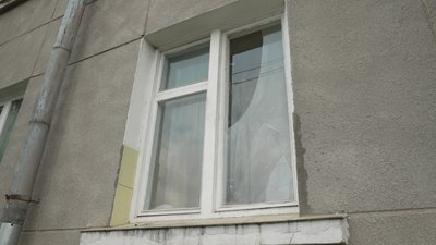 У будинках Тернополя вибило вікна внаслідок атаки дронів, війна, тернополянка Тамара Широкопадюк, 1 травня 2026 року У будинках Тернополя вибило вікна внаслідок атаки дронів, війна, тернополянка Тамара Широкопадюк, 1 травня 2026 року