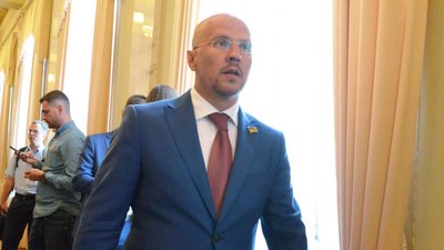 Крипта та статки співмешканок: що задекларували нардепи-мажоритарники з Луганщини Крипта та статки співмешканок: що задекларували нардепи-мажоритарники з Луганщини