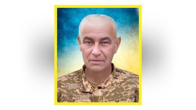 На Чернігівщині попрощалися з чотирма захисниками України На Чернігівщині попрощалися з чотирма захисниками України