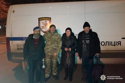 З Куп'янська евакуювали чотирьох людей під контролем дрона З Куп'янська евакуювали чотирьох людей під контролем дрона