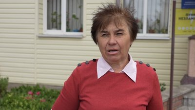 "Усі землі забрали, немає жодного пасовища": жителі села на Дніпропетровщині виступили проти приватизації поля "Усі землі забрали, немає жодного пасовища": жителі села на Дніпропетровщині виступили проти приватизації поля