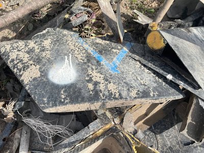 “Виліз із вирви й пішов до сусіда”. Сум'янин вижив після прямого влучання безпілотника в будинок “Виліз із вирви й пішов до сусіда”. Сум'янин вижив після прямого влучання безпілотника в будинок