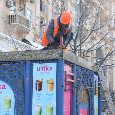 Протерміновані дозвільні документи: на Хрещатику та Майдані прибрали понад 30 МАФів Протерміновані дозвільні документи: на Хрещатику та Майдані прибрали понад 30 МАФів