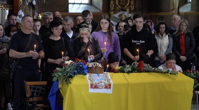 Загинув на Дніпропетровщині: у Черкасах попрощались з бійцем Загинув на Дніпропетровщині: у Черкасах попрощались з бійцем