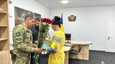 На Одещині сім’ям загиблих прикордонників вручили державні нагороди На Одещині сім’ям загиблих прикордонників вручили державні нагороди