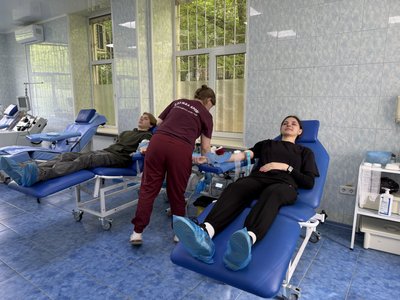 "Щоденна потреба в цьому існує": обласна станція крові в Полтаві потребує донорів усіх груп