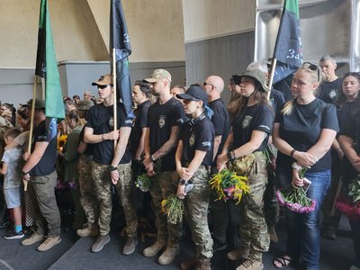 У Києві попрощалися із медикинею "Госпітальєрів" Олександрою "Майк" Мулькевич У Києві попрощалися із медикинею "Госпітальєрів" Олександрою "Майк" Мулькевич