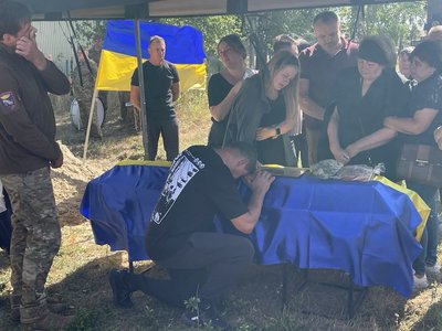 В Охтирці попрощалися з Романом Лавриненком В Охтирці попрощалися з Романом Лавриненком
