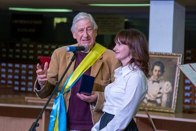 Британський режисер Тоні Палмер став "Почесним громадянином Волині" Британський режисер Тоні Палмер став "Почесним громадянином Волині"