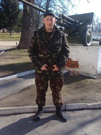 Ветеран з Житомирщини, який брав участь у "Параді полонених" у Донецьку, після реабілітації вирощує кавуни Ветеран з Житомирщини, який брав участь у "Параді полонених" у Донецьку, після реабілітації вирощує кавуни
