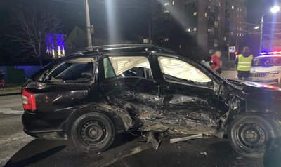 У Хмельницькому в ДТП травмувалися двоє людей У Хмельницькому в ДТП травмувалися двоє людей