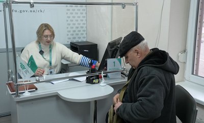 Оцінили батьки школярів і вчителі: як Черкащина жила з повітряними тривогами по-новому Оцінили батьки школярів і вчителі: як Черкащина жила з повітряними тривогами по-новому