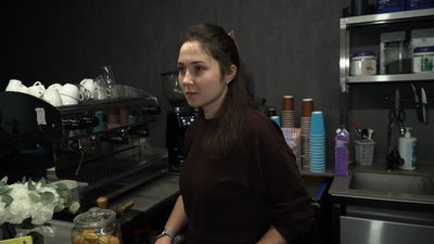Знову з графіками: як дніпряни пристосовуються до відключень світла Знову з графіками: як дніпряни пристосовуються до відключень світла