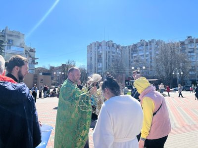 у Черкасах містяни освятили вербу у Черкасах містяни освятили вербу