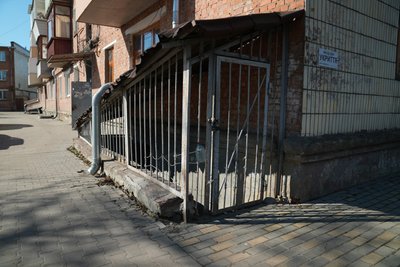 "Літали "шахеди", стріляли, але укриття закриті": де ховатися під час повітряної тривоги в Сумах "Літали "шахеди", стріляли, але укриття закриті": де ховатися під час повітряної тривоги в Сумах