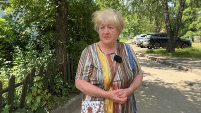 Двір, як траса: у Полтаві жителі вимагають закрити наскрізний проїзд Двір, як траса: у Полтаві жителі вимагають закрити наскрізний проїзд