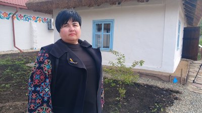 На Тернопільщині до Дня вишиванки організували фотосесію для сімей військових На Тернопільщині до Дня вишиванки організували фотосесію для сімей військових