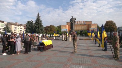 З військовим Сергієм Бортніком попрощалися у Рівному З військовим Сергієм Бортніком попрощалися у Рівному