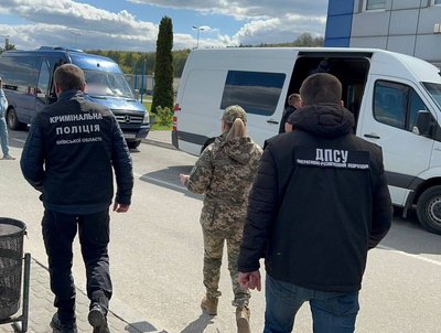 Втягував жінок у проституцію: на Київщині затримали сутенера із Сумщини Втягував жінок у проституцію: на Київщині затримали сутенера із Сумщини