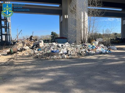 Перетворили ділянку на Трухановому острові на сміттєзвалище: підозру отримав генпідрядник будівництва Подільського мосту Перетворили ділянку на Трухановому острові на сміттєзвалище: підозру отримав генпідрядник будівництва Подільського мосту