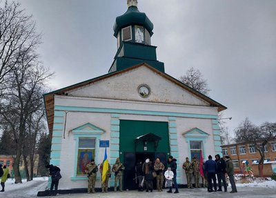 У Сумах попрощалися із захисником Владиславом Мотузним
