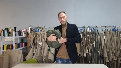 "На фронті – це розхідний матеріал". У Кропивницькому збирають гроші на пошиття 200 спальників для ЗСУ "На фронті – це розхідний матеріал". У Кропивницькому збирають гроші на пошиття 200 спальників для ЗСУ